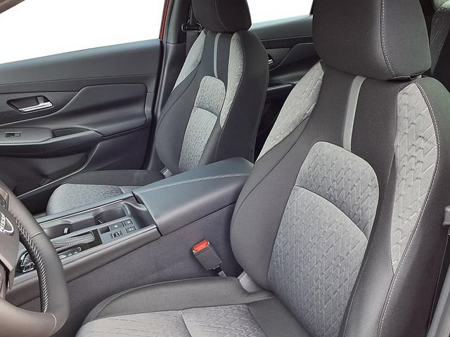 New 2026 Nissan Sentra SV w/ SV Convenience Package FWD image 16