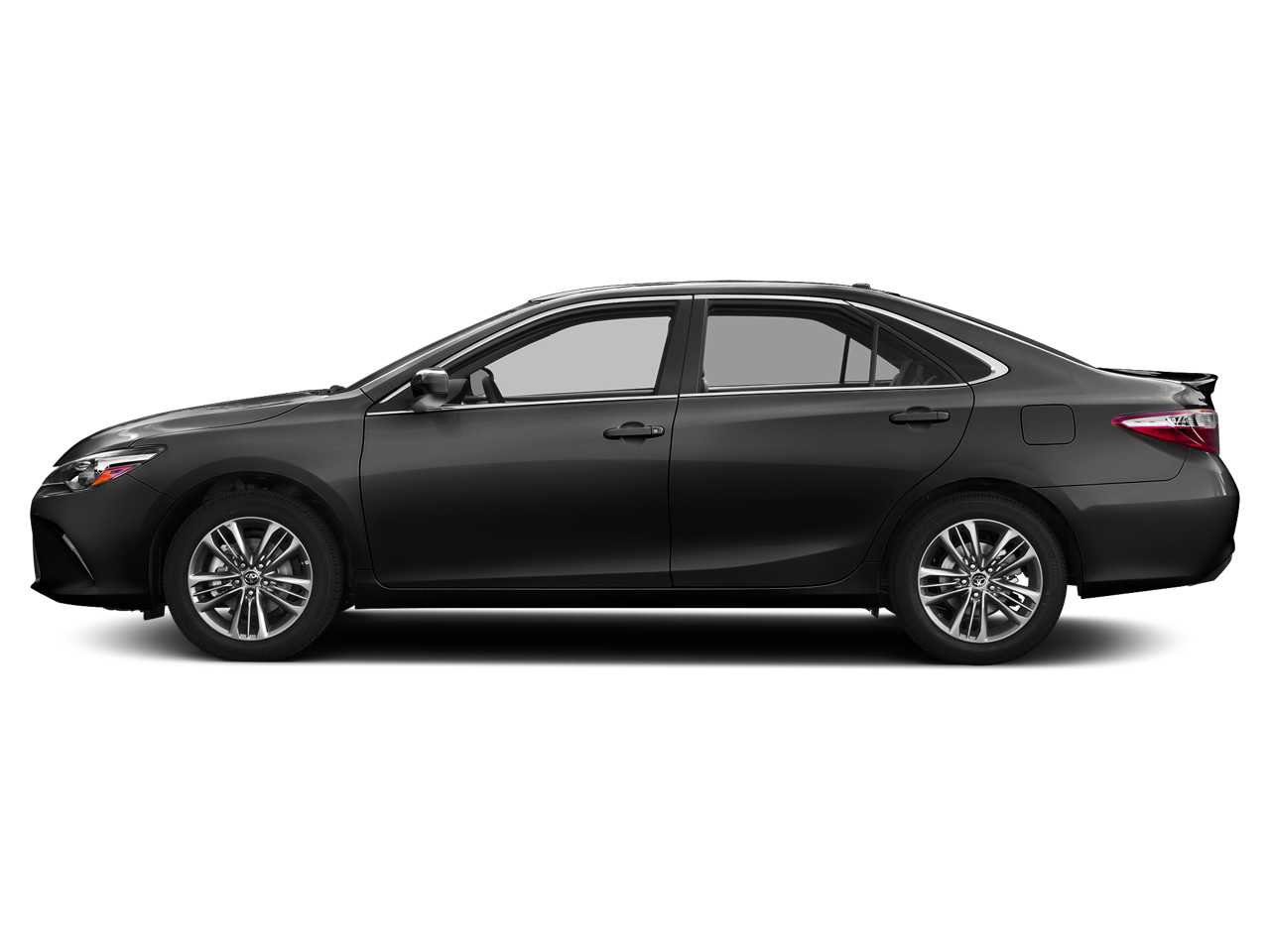 Used 2015 Toyota Camry XSE w/ Moonroof Package FWD image 3