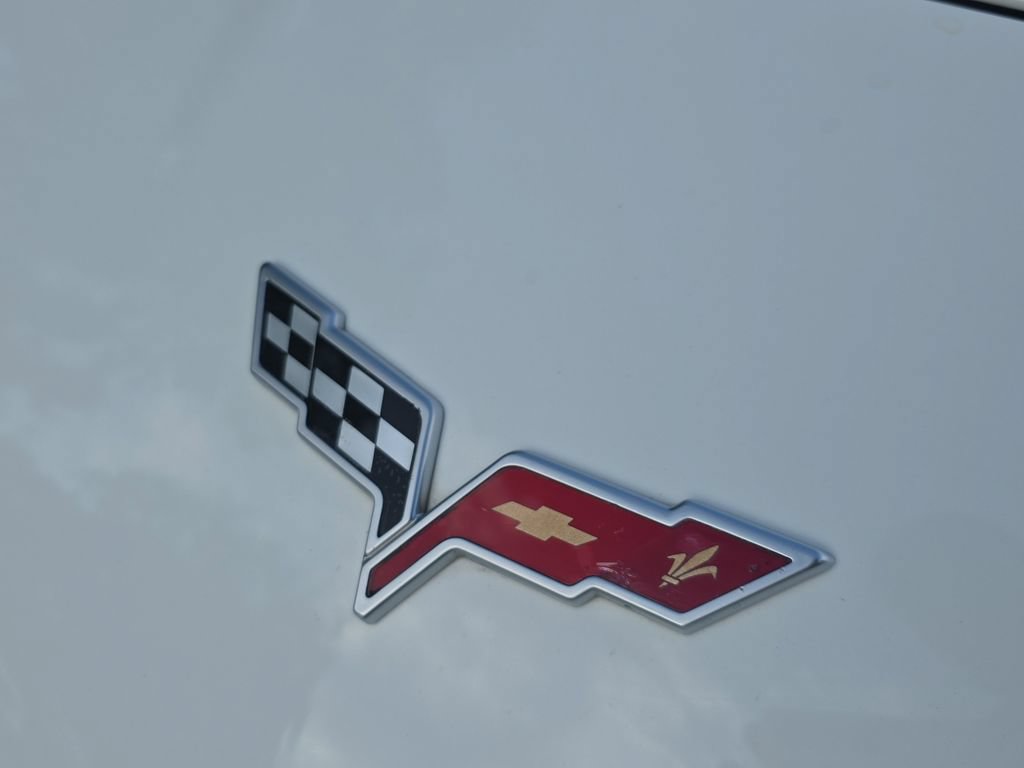 Used 2005 Chevrolet Corvette Coupe RWD image 14