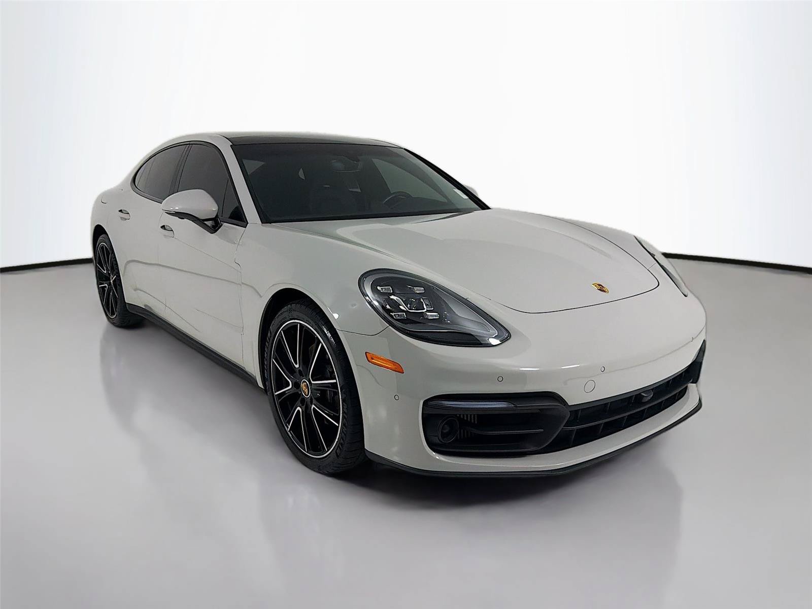 Certified 2023 Porsche Panamera Platinum Edition RWD image 31