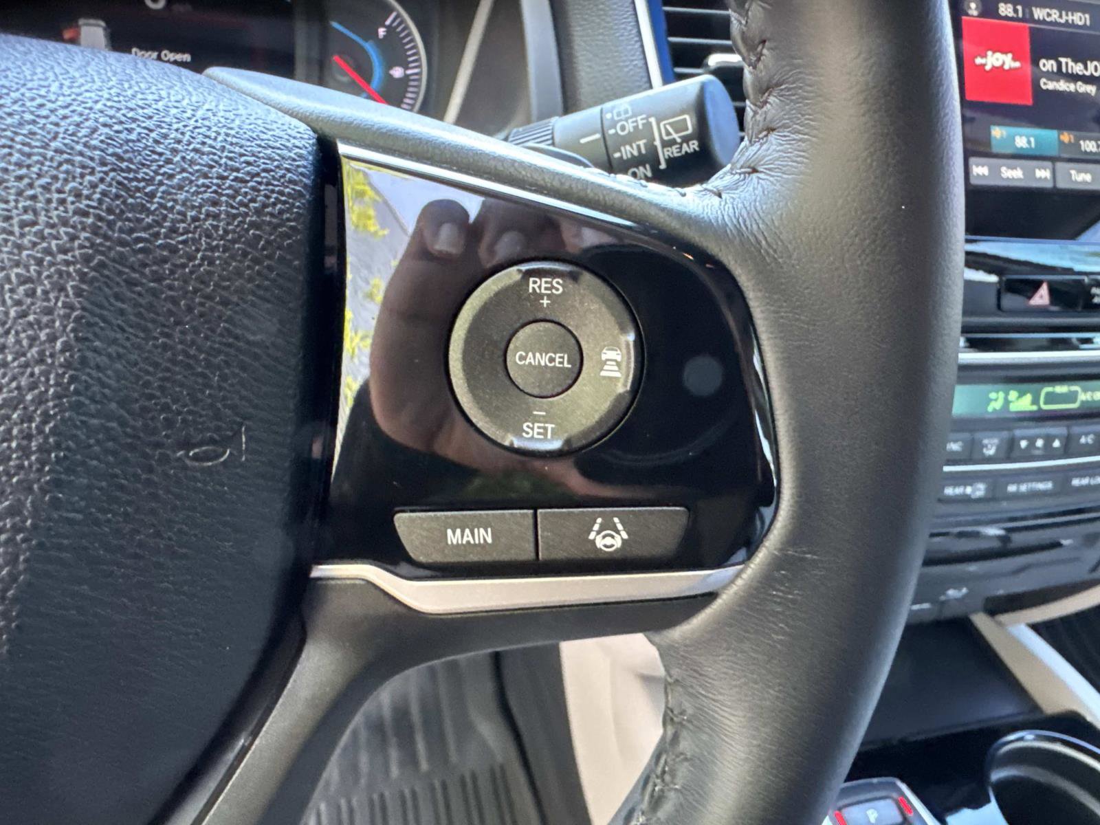 Used 2021 Honda Pilot Touring image 31