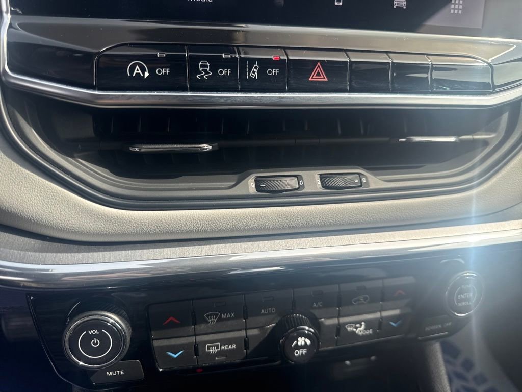 Certified 2022 Jeep Compass Limited image 20