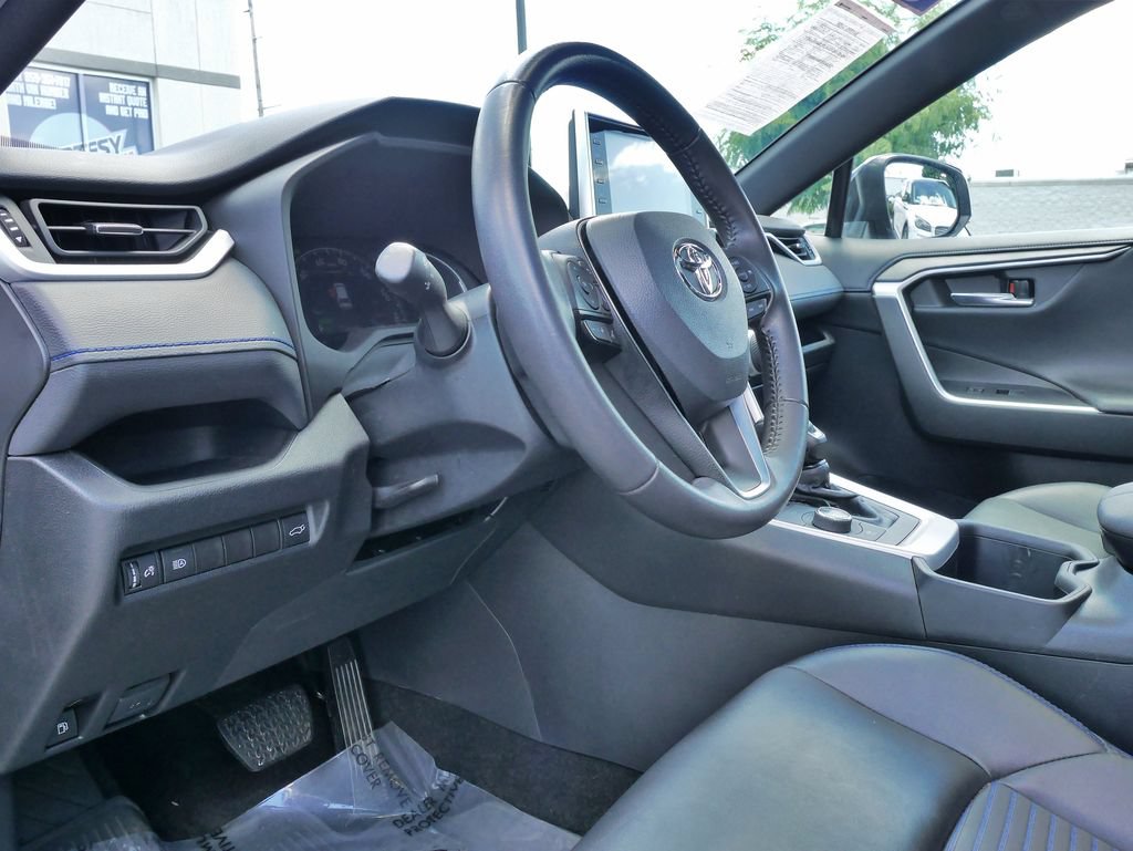Used 2022 Toyota RAV4 XSE AWD/4WD image 24