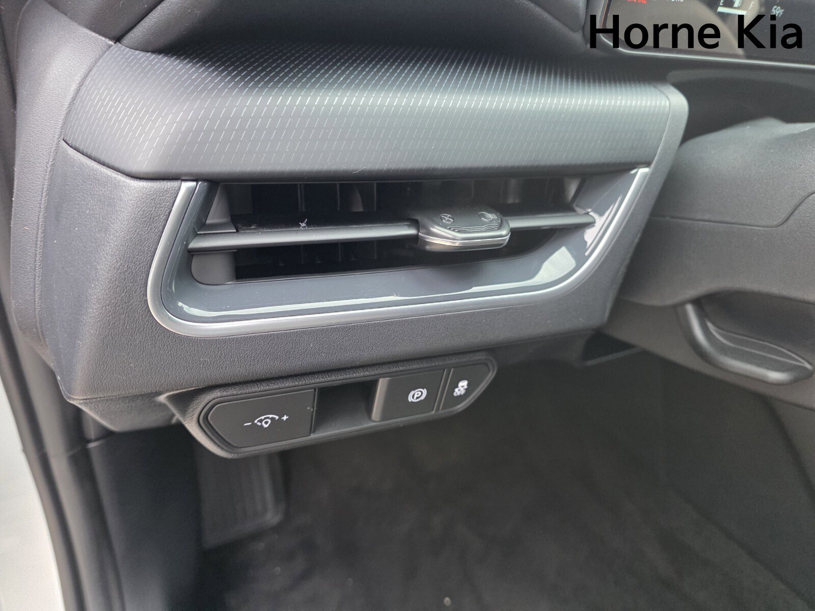 New 2025 Kia K4 GT-Line image 14