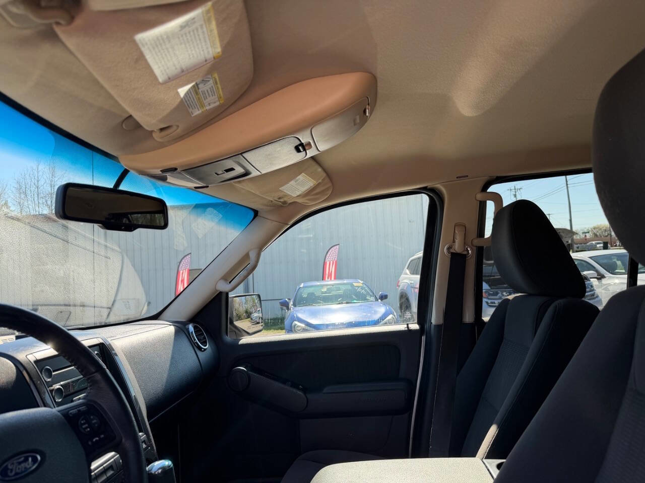 Used 2010 Ford Explorer Sport Trac XLT image 14