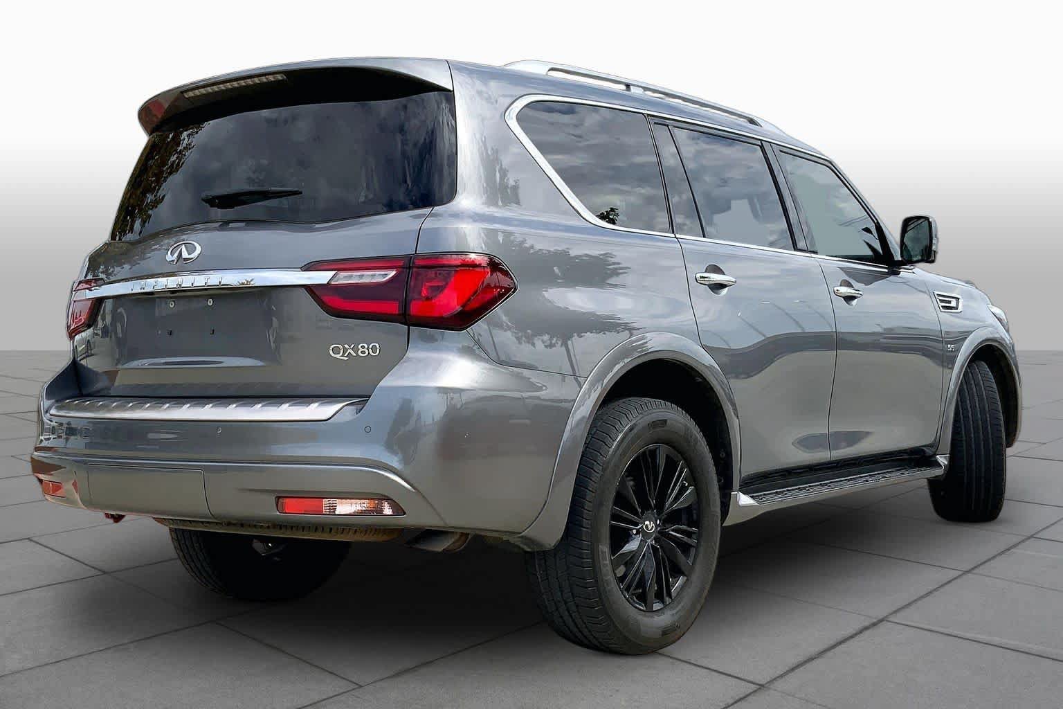 Used 2019 INFINITI QX80 Luxe w/ All-Season Package AWD/4WD image 12
