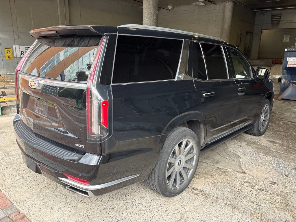 Used 2024 Cadillac Escalade Premium Luxury Platinum AWD/4WD image 3