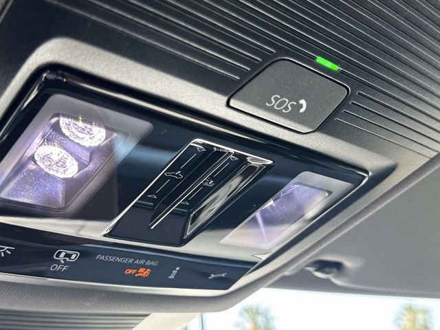 New 2026 Volkswagen Tiguan SE R-Line FWD image 24
