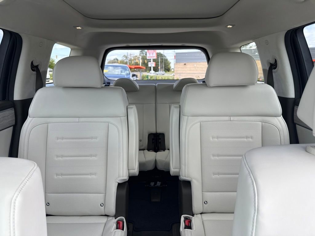 Used 2025 Hyundai Santa Fe Calligraphy FWD image 28