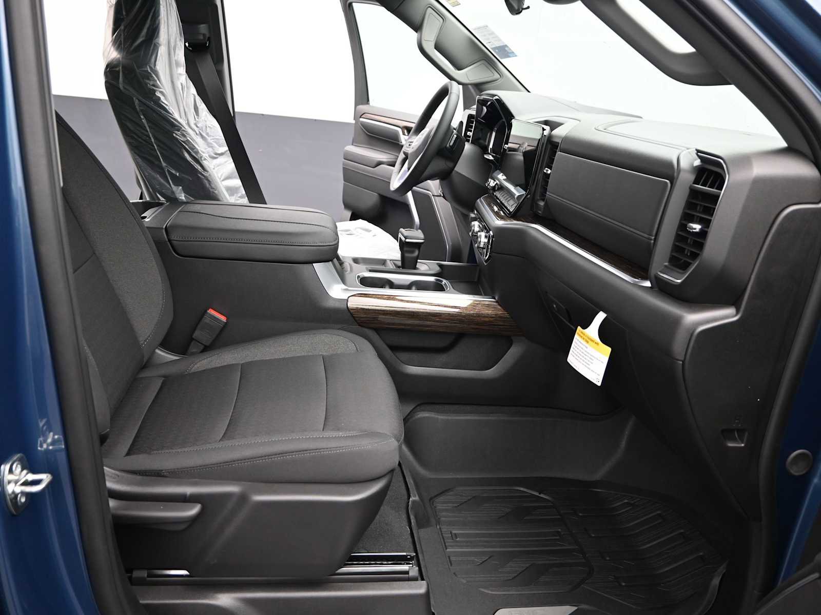 New 2026 GMC Sierra 1500 Elevation image 22