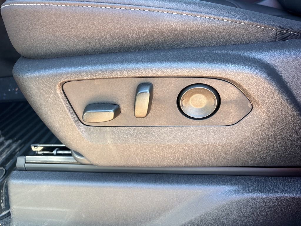 New 2025 Chevrolet Silverado 1500 LTZ w/ Technology Package image 17