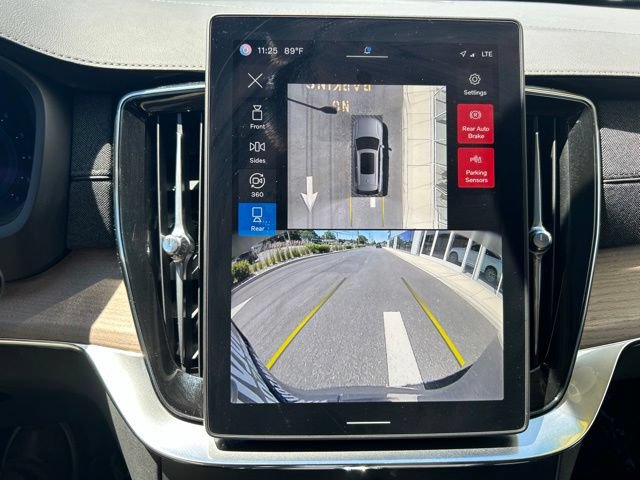Certified 2025 Volvo XC90 B5 Plus AWD/4WD image 26