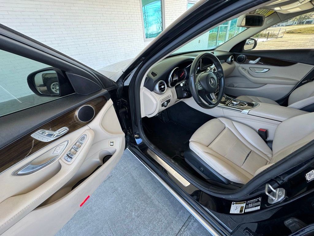 Used 2018 Mercedes-Benz C 300 Sedan image 10