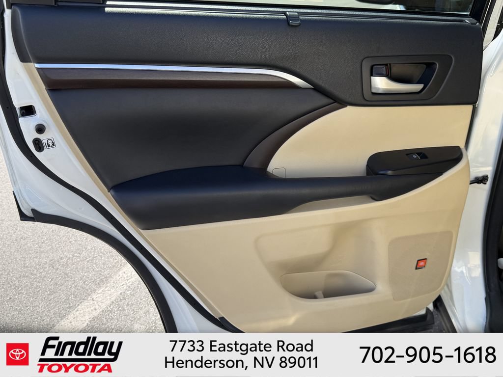 Certified 2016 Toyota Highlander Limited FWD image 19