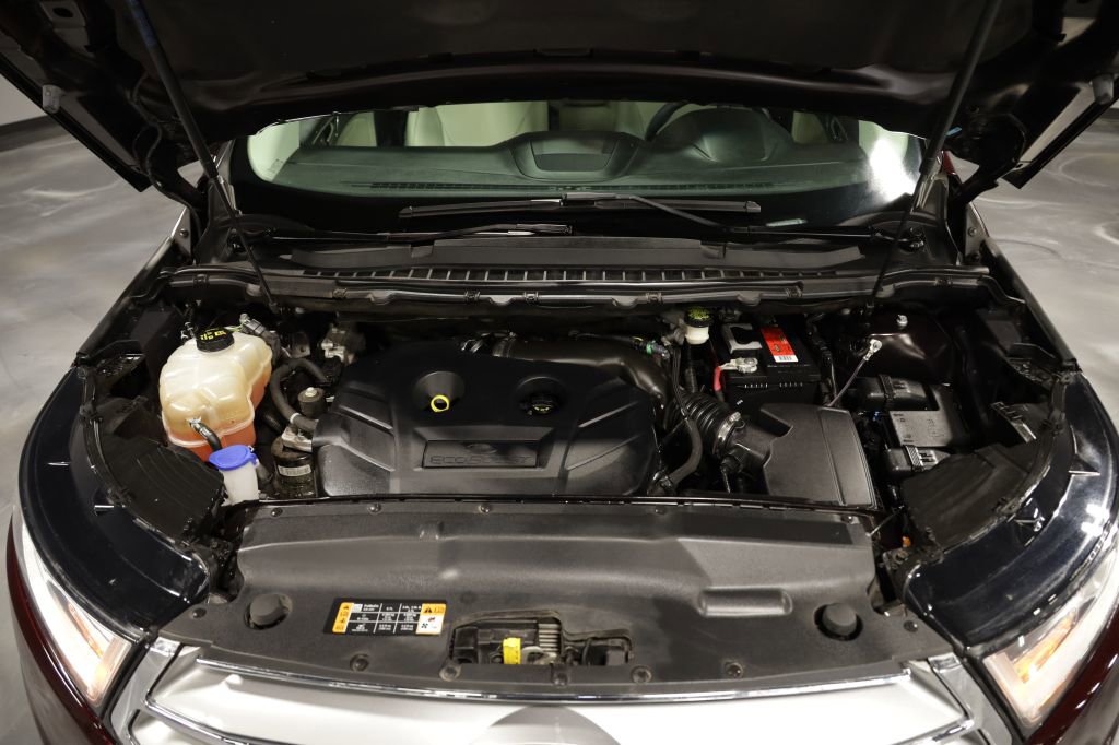 Used 2017 Ford Edge Titanium w/ Technology Package image 28