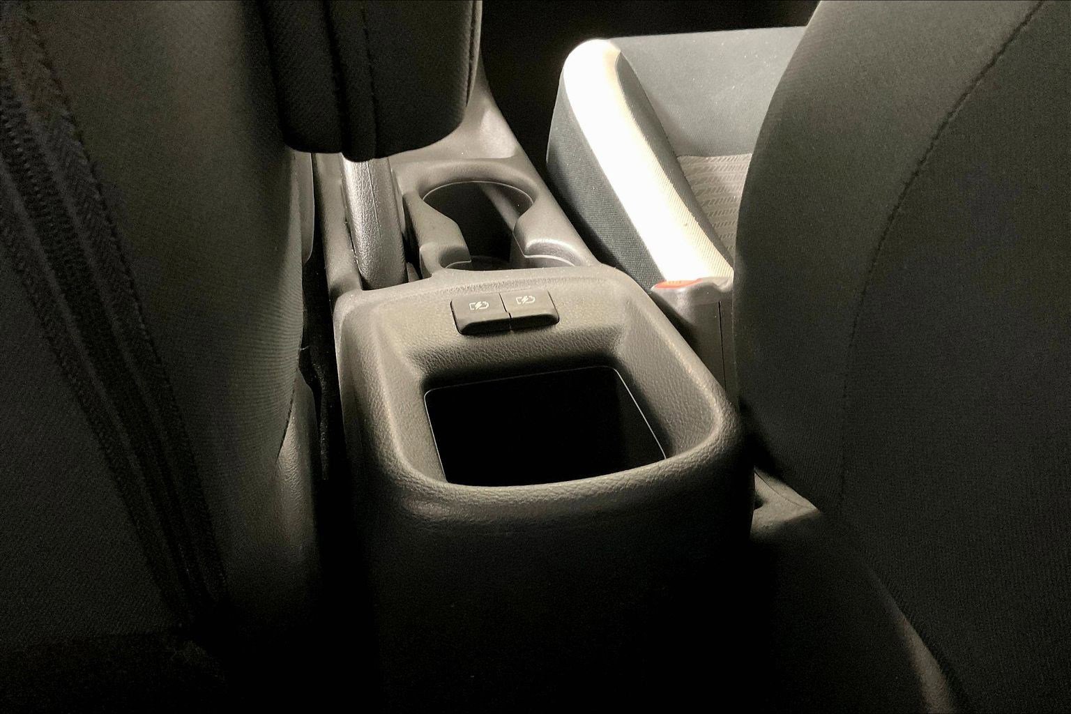 Certified 2020 Nissan Versa SV image 10