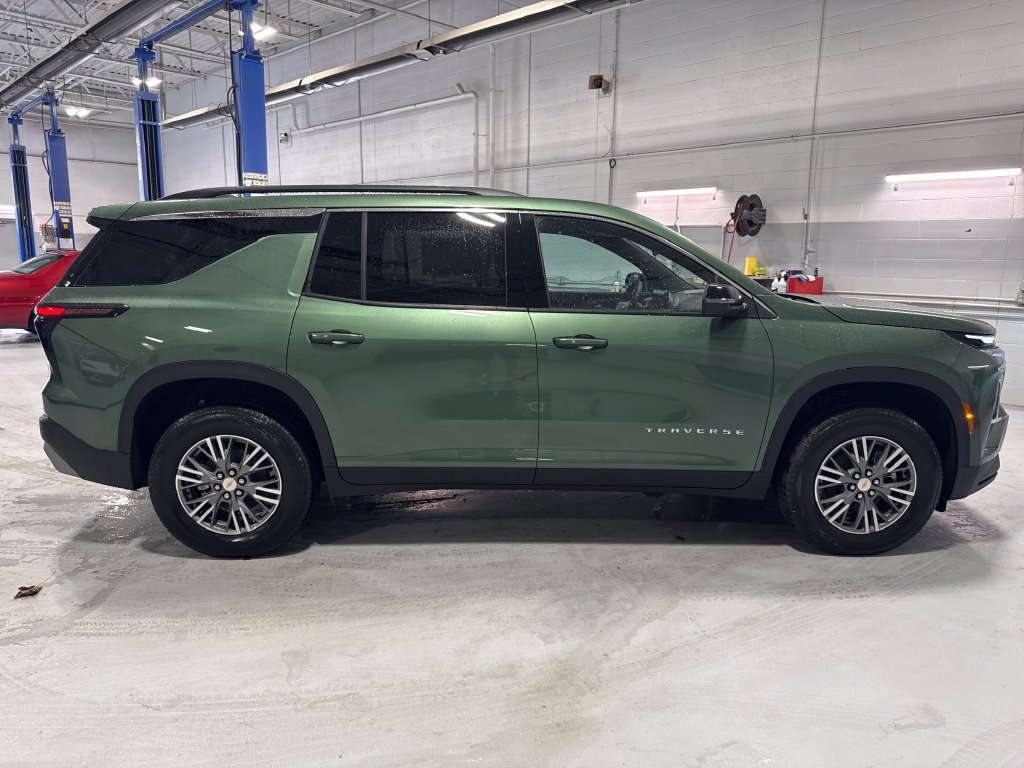 New 2027 Chevrolet Traverse LT AWD/4WD image 47