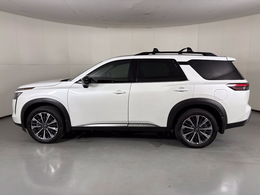New 2026 Nissan Pathfinder Platinum w/ Cargo Package AWD/4WD image 5