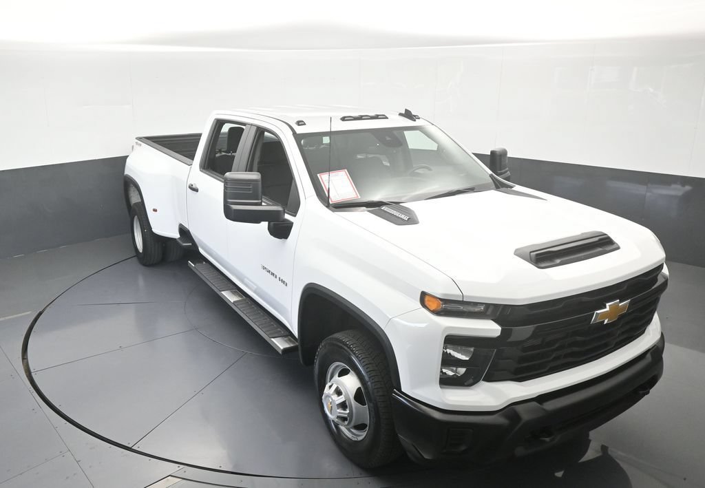 Used 2026 Chevrolet Silverado 3500 W/T AWD/4WD image 50