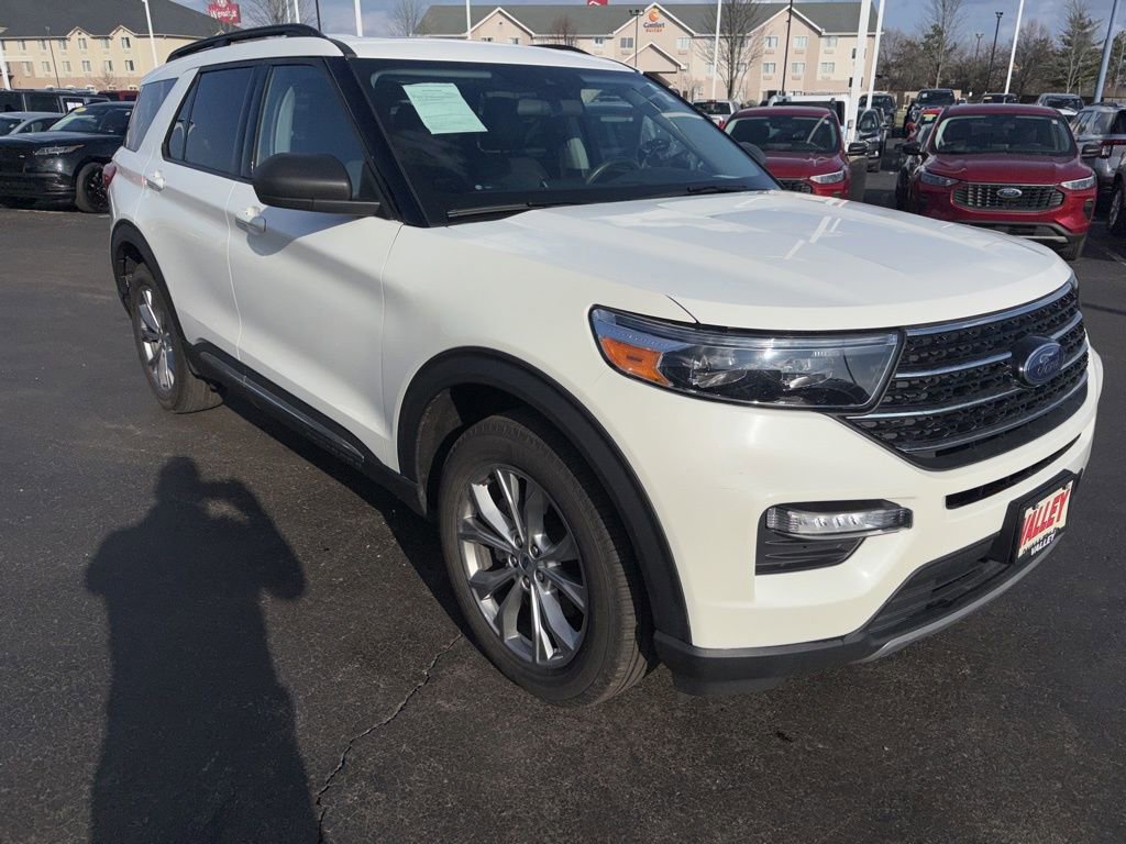 Used 2021 Ford Explorer XLT w/ Equipment Group 202A image 7