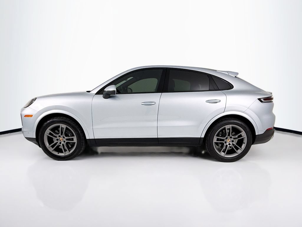 Certified 2026 Porsche Cayenne Coupe AWD/4WD image 2