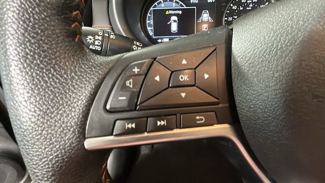 Used 2024 Nissan Kicks SR w/ SR Premium Package FWD image 15