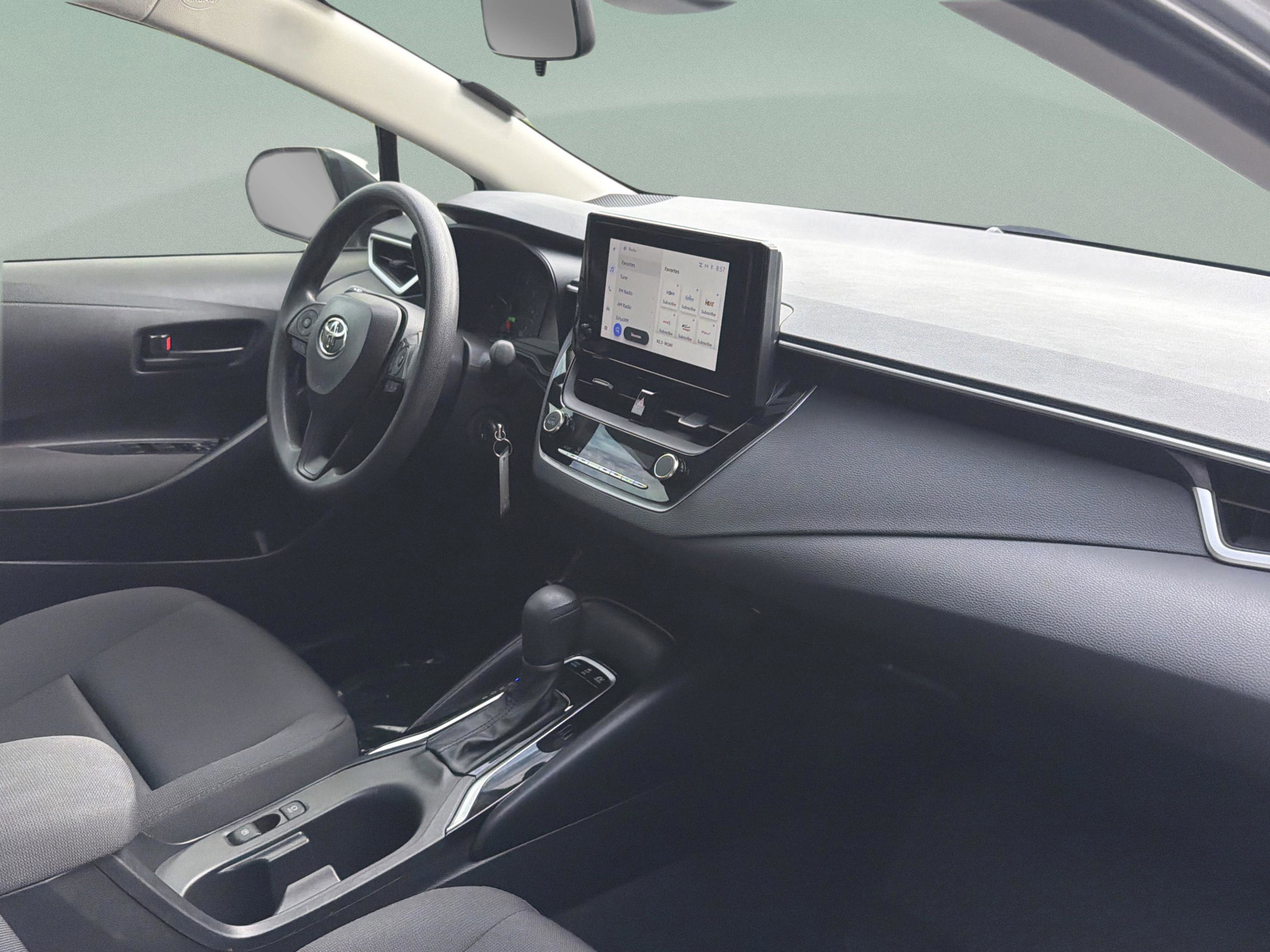 Used 2024 Toyota Corolla LE FWD image 9