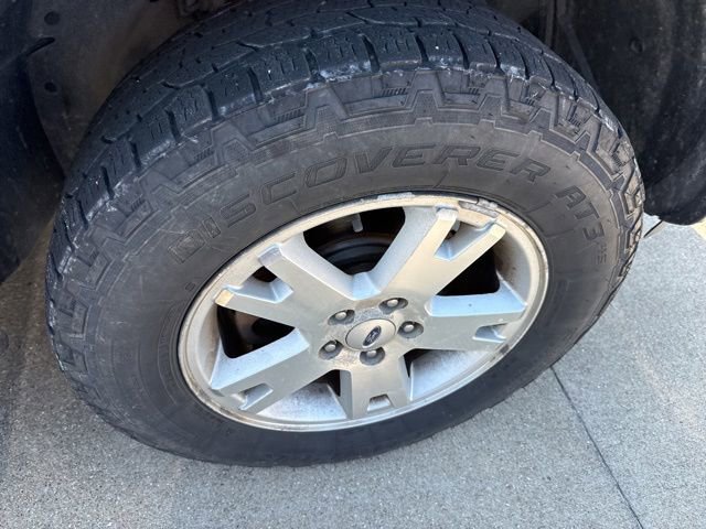 Used 2007 Ford Explorer Sport Trac XLT AWD/4WD image 9