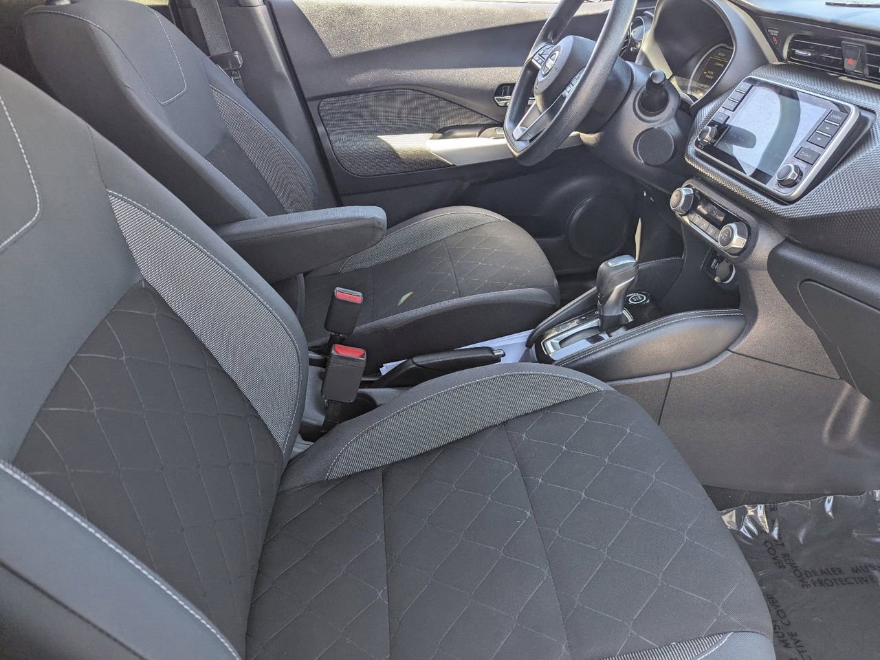 Used 2019 Nissan Kicks SV image 9