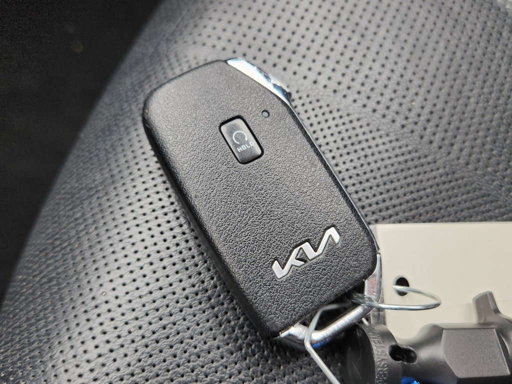 Used 2022 Kia Telluride EX w/ EX Premium Package image 30