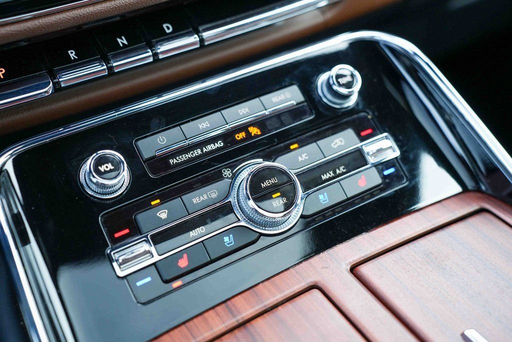 Used 2024 Lincoln Navigator Reserve image 39