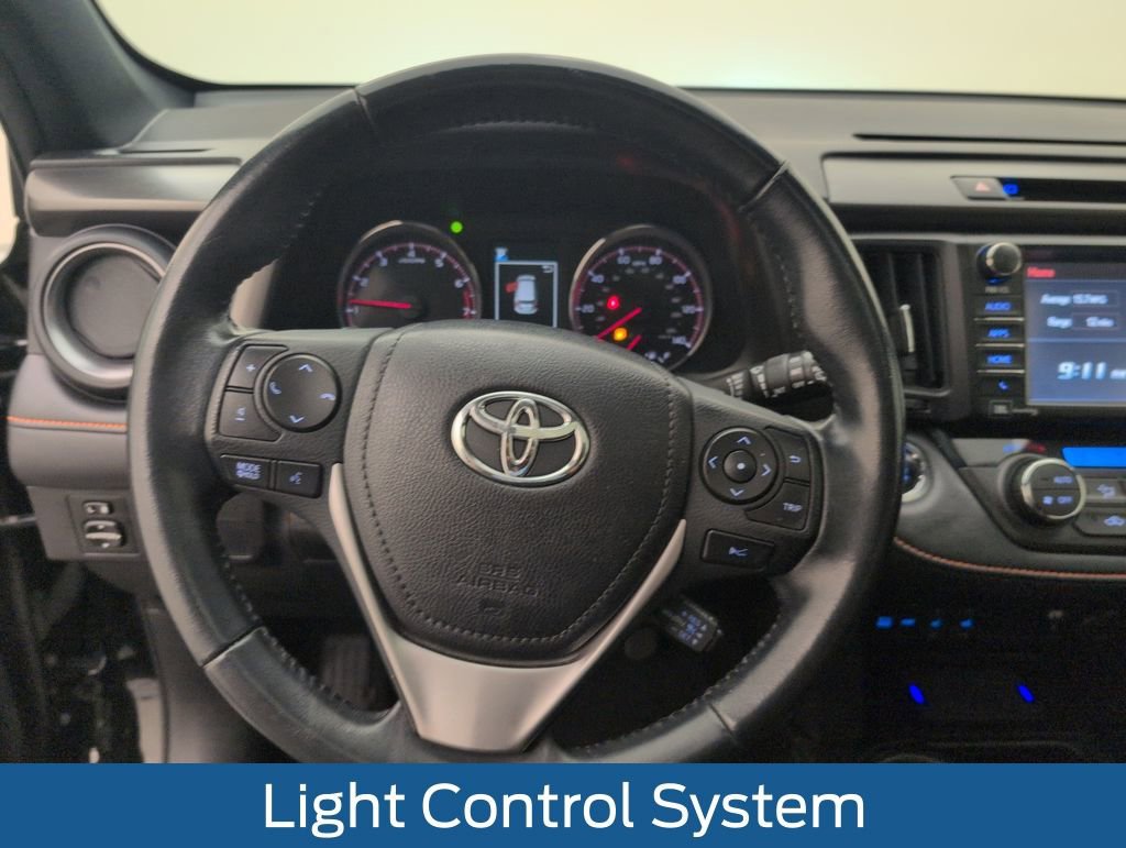 Used 2016 Toyota RAV4 SE w/ Advanced Technology Package image 32
