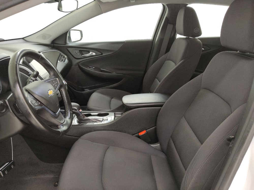 Used 2024 Chevrolet Malibu RS FWD image 17