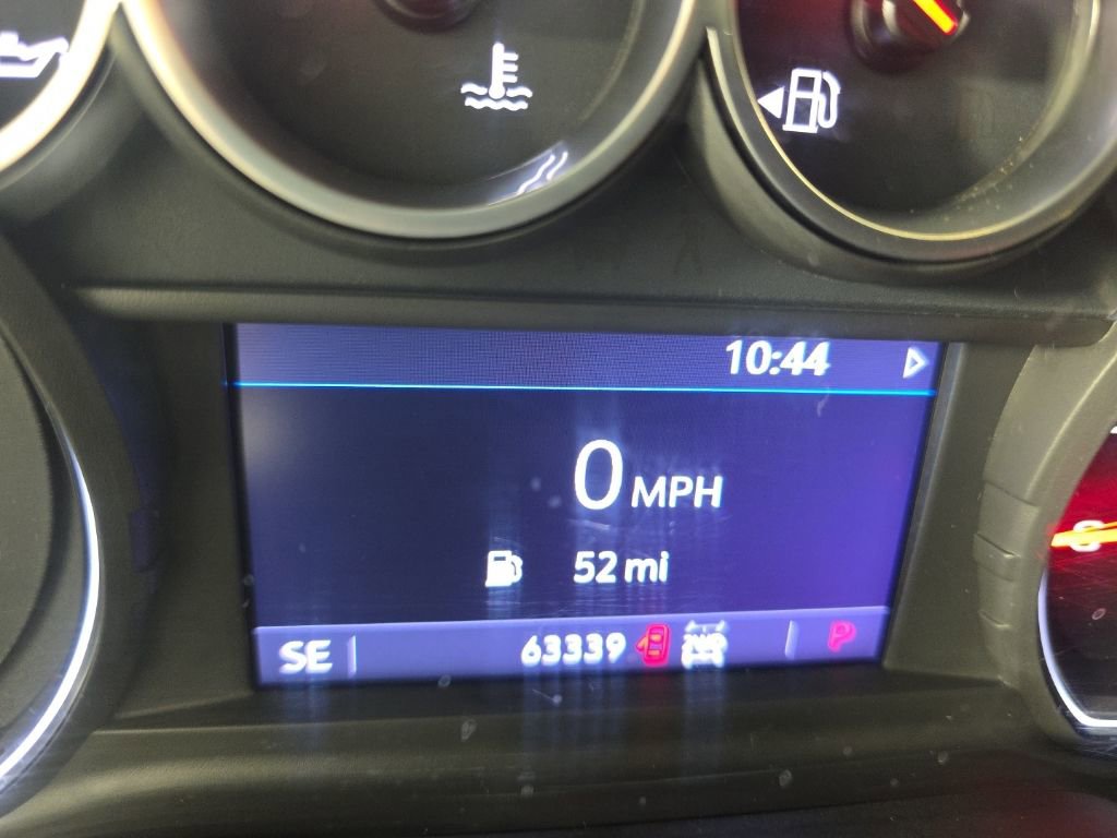 Used 2022 Chevrolet Silverado 1500 LT Trail Boss w/ Convenience Package II image 16