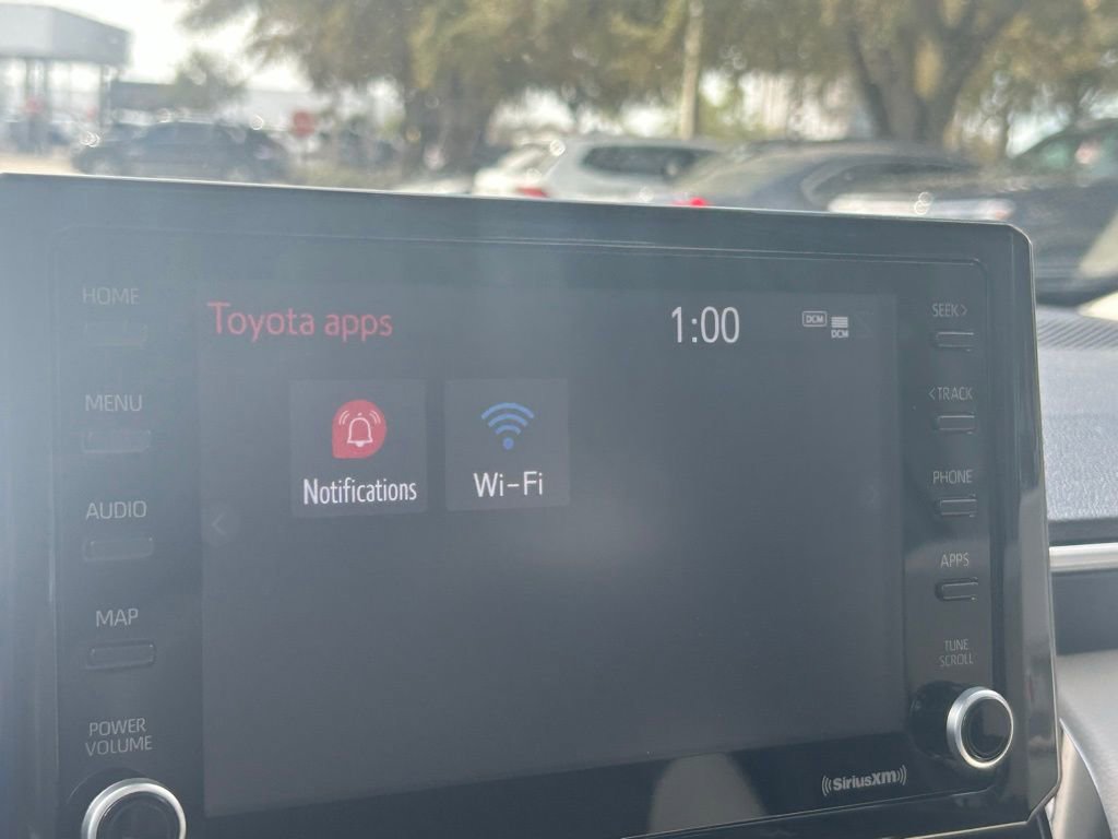 Used 2022 Toyota Corolla Cross XLE w/ Convenience Package AWD/4WD image 17