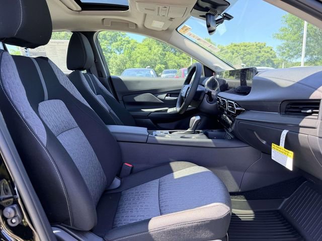 New 2026 Nissan Sentra SV w/ SV Convenience Package FWD image 10
