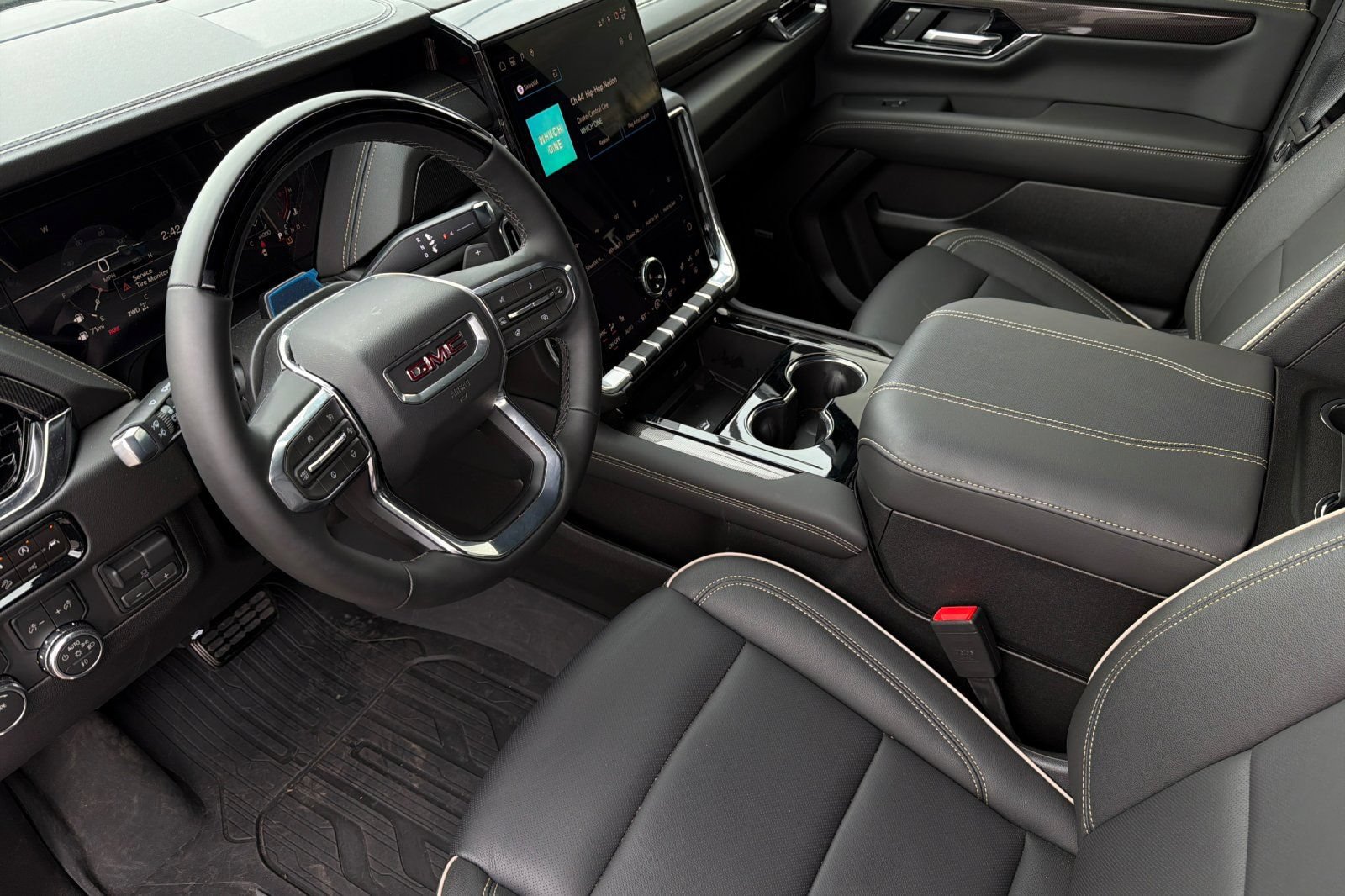 New 2026 GMC Yukon Elevation AWD/4WD image 9