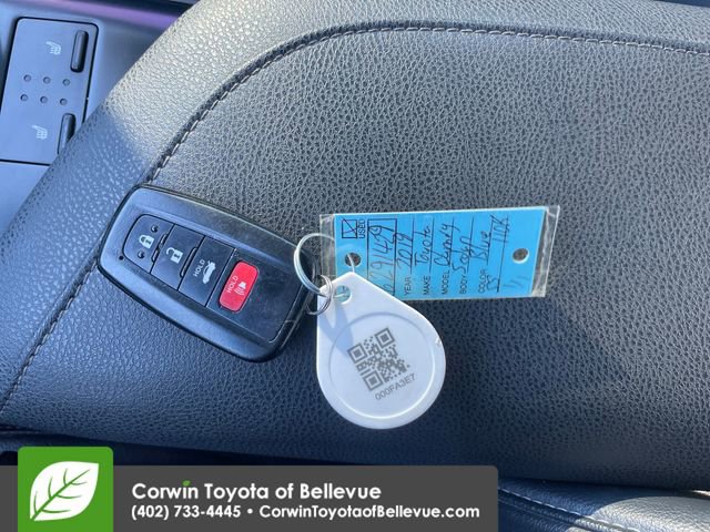Used 2019 Toyota Camry XSE FWD image 16