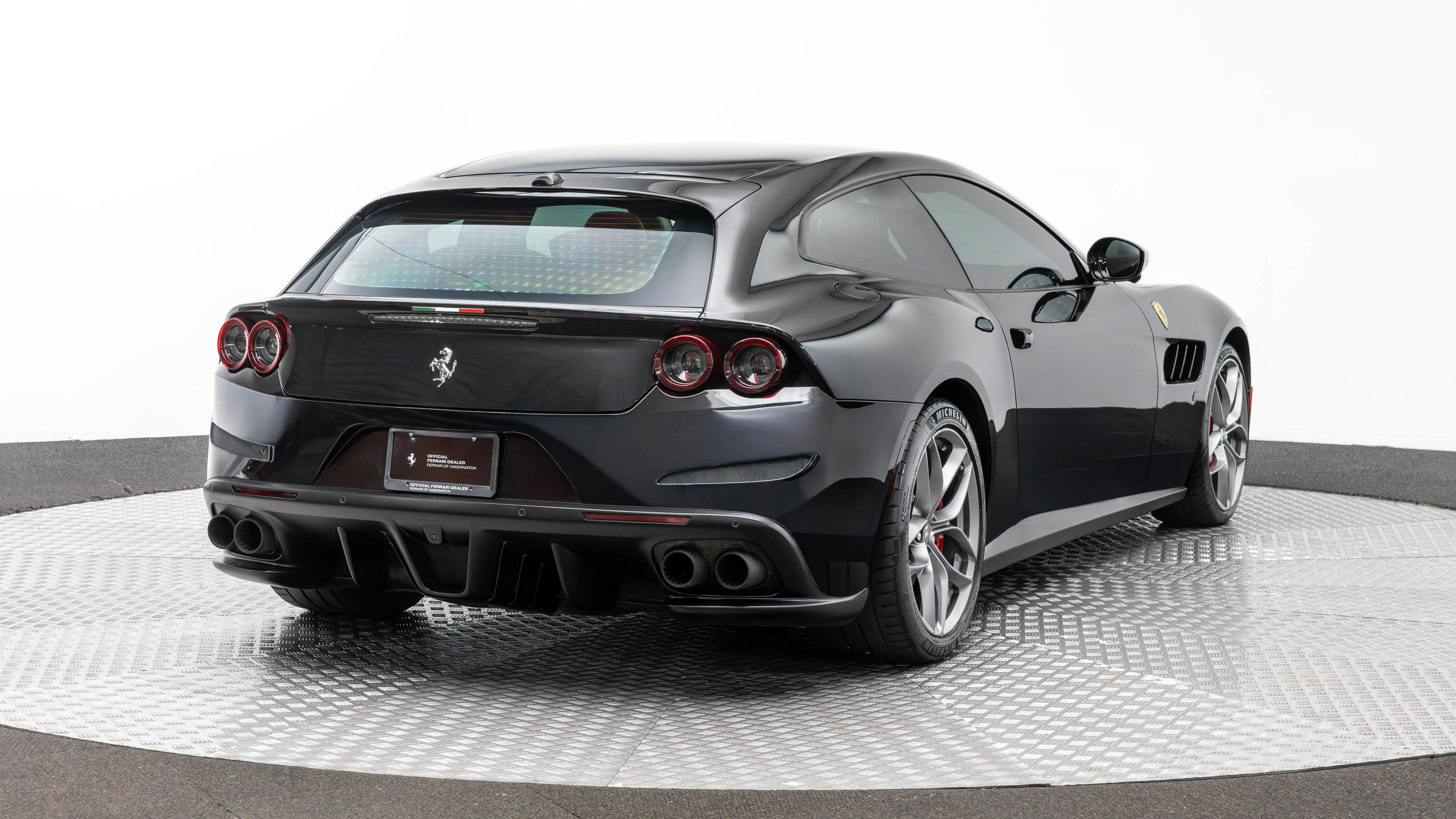 Used 2020 Ferrari GTC4Lusso T RWD image 7
