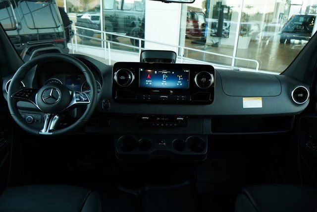 New 2026 Mercedes-Benz Sprinter 2500 image 28