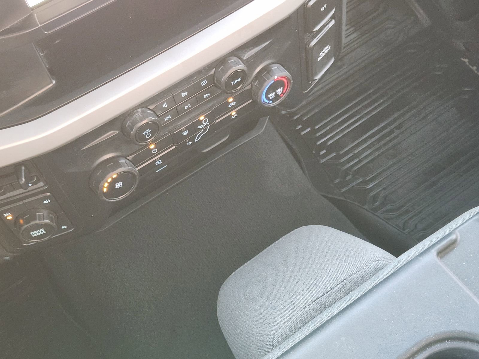 Used 2023 Ford F350 XLT image 21