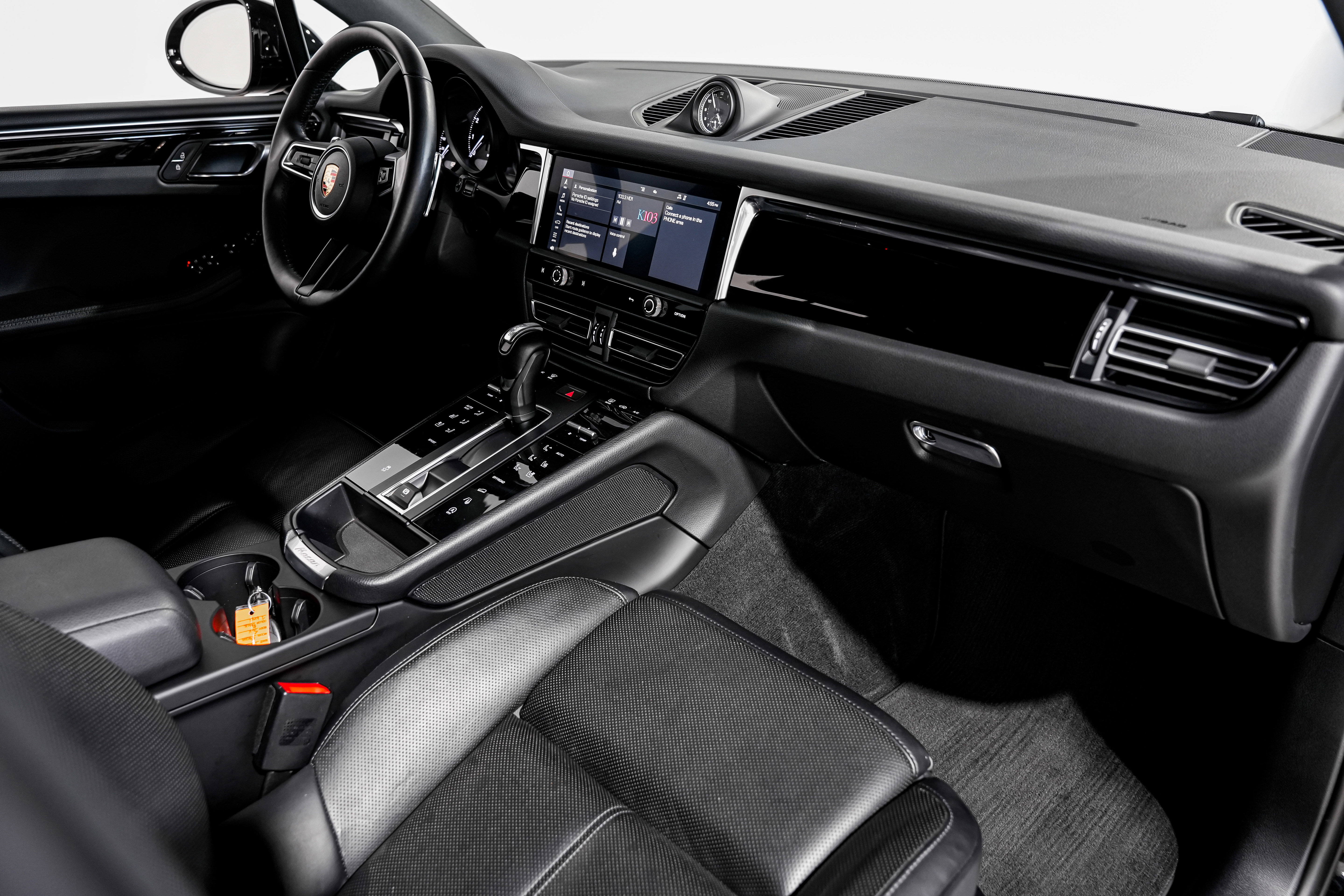 Used 2024 Porsche Macan image 24