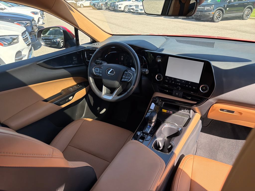 Used 2025 Lexus NX 250 FWD w/ Cold Area Package image 35