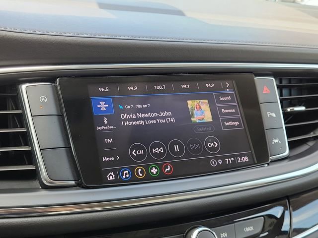 Used 2022 Buick Enclave Essence w/ Experience Buick Package image 23