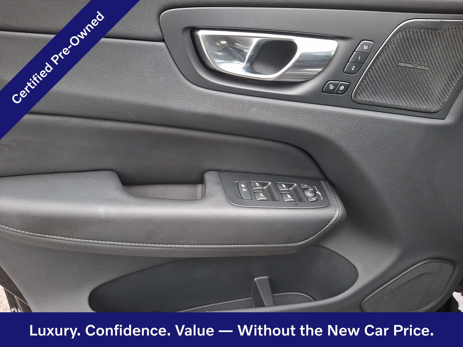 Certified 2025 Volvo XC60 B5 Plus AWD/4WD image 13
