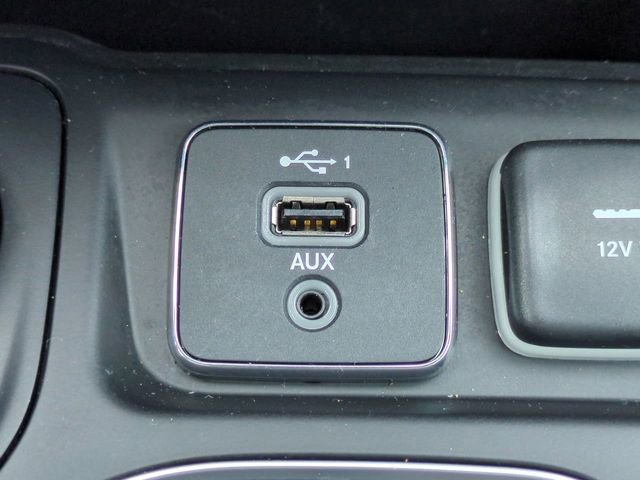 Used 2022 Jeep Cherokee Limited image 22