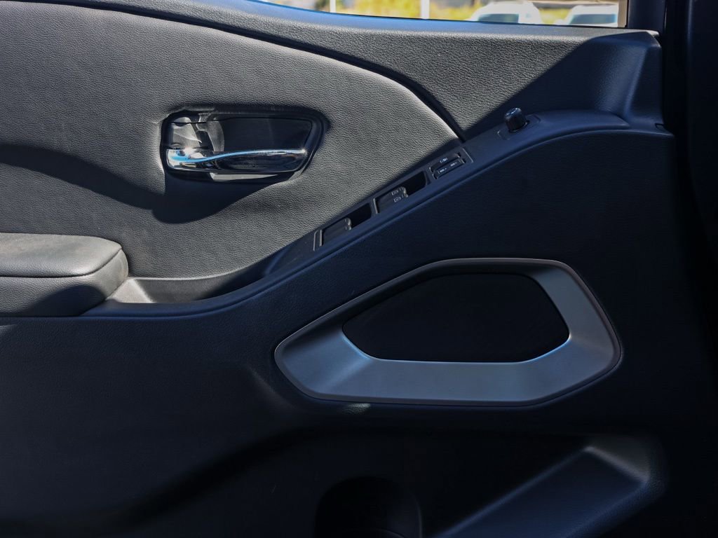 New 2026 Nissan Frontier SV image 23