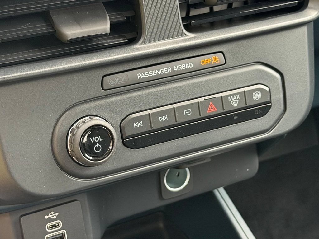 New 2026 Ford Maverick XL AWD/4WD image 13