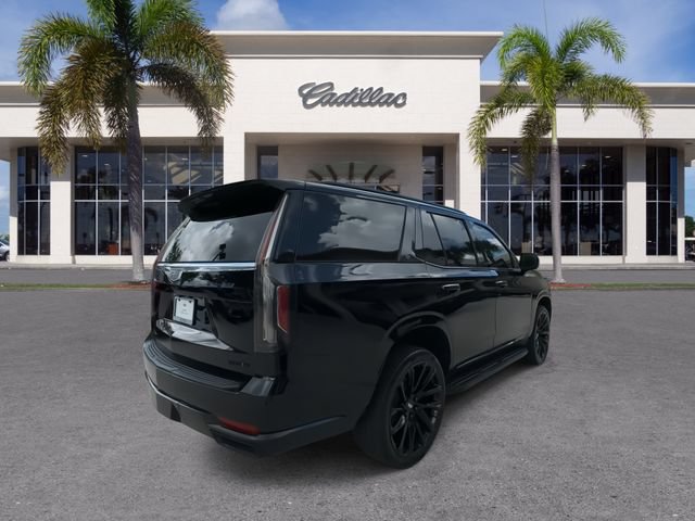Used 2022 Cadillac Escalade Luxury w/ LPO, Illumination Package AWD/4WD image 14