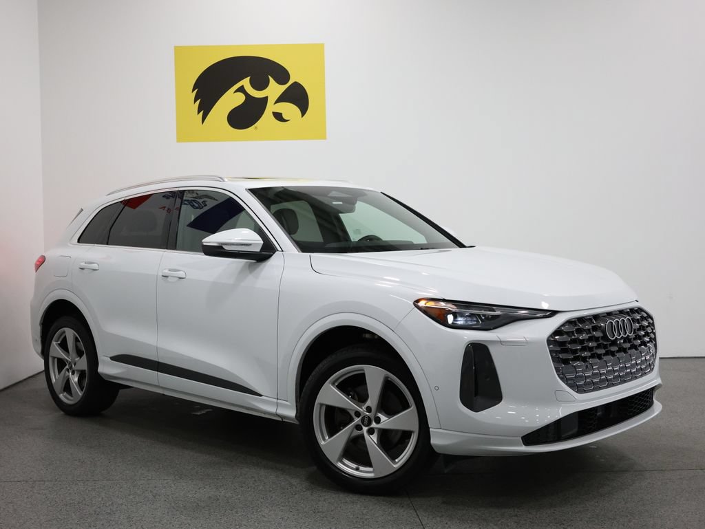 Certified 2025 Audi Q5 Premium w/ Premium Plus AWD/4WD image 2